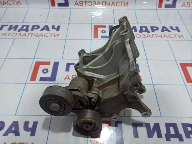 Кронштейн генератора Hyundai Santa Fe (CM) 37472-27000