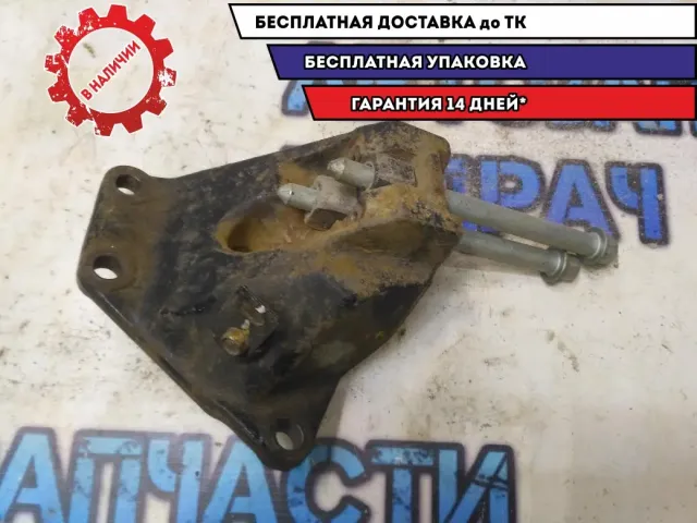 Кронштейн АКПП левый Hyundai Solaris 2011 4521123560 Отличное состояние.