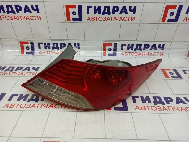 Фонарь задний правый Hyundai Solaris (RB) 92402-4L030