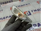 Указатель поворота правый Hyundai Solaris 923041R000