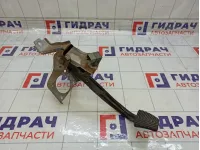 Педаль тормоза Hyundai Solaris 328001R100