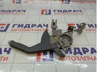 Рычаг, педаль стояночного тормоза Hyundai Solaris 597101R000RY