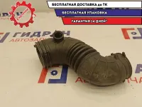 Патрубок воздушного фильтра Hyundai Solaris 28138-1R010.