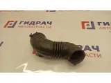 Патрубок воздушного фильтра Hyundai Solaris 28138-1R010.
