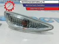 Повторитель в крыло правый Hyundai Solaris 92304-1R000.