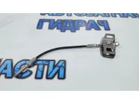 Трос стояночного тормоза центральный Hyundai Solaris .