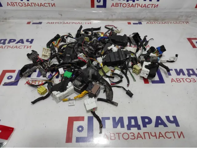 Фишка (разъем) Hyundai Solaris .
