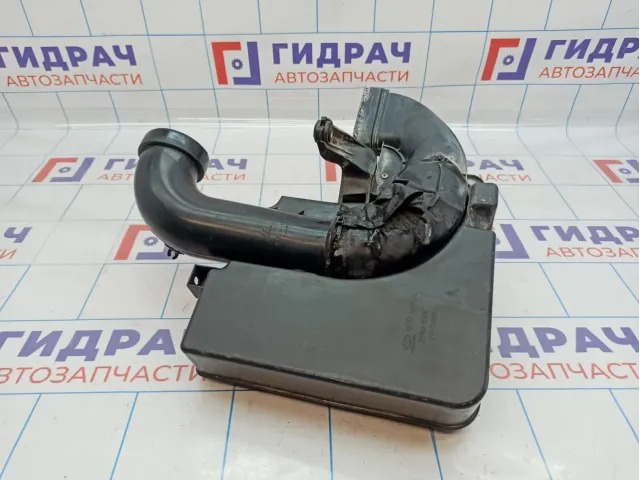 Резонатор воздушного фильтра Hyundai Solaris 28190-1R000.