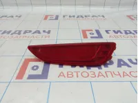 Отражатель в бампер задний правый Hyundai Solaris 92406-1R200. Потертость.