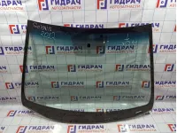 Стекло лобовое Hyundai Solaris 86110-4L011. Скол.