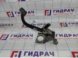 Педаль тормоза Hyundai Solaris 328001R100.