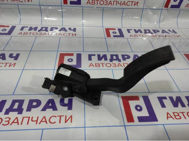 Педаль газа Hyundai Solaris 327001J600.
