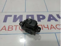 Кнопка стеклоподъемника передняя правая Hyundai Solaris 93580-1R000