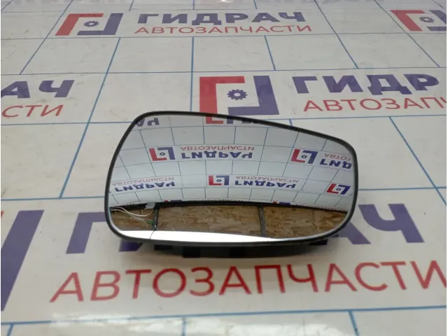 Стекло зеркала электрического правого Hyundai Solaris 87621-4L010