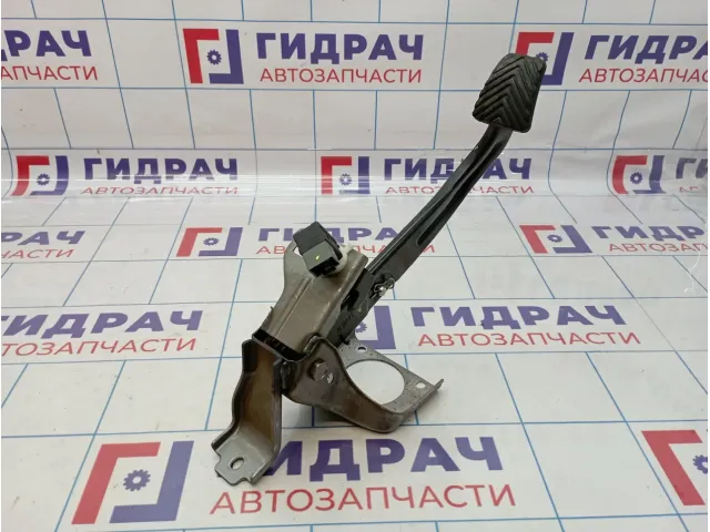 Педаль тормоза Hyundai Solaris 32800-1R100