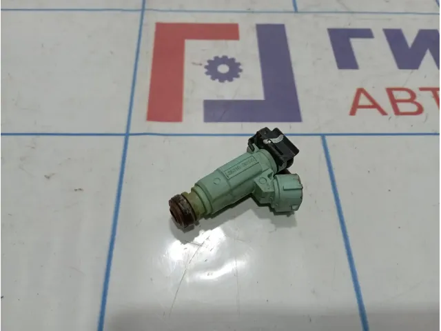 Форсунка инжекторная электрическая Hyundai Solaris 35310-26600