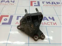 Кронштейн двигателя правый Hyundai Solaris 21670-2B100