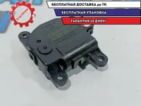 Моторчик заслонки отопителя Hyundai Solaris 97162-1JAA0. Сломана фишка.