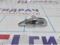 Повторитель в крыло правый Hyundai Solaris 92304-1R000