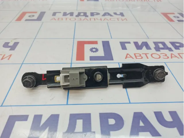 Механизм регулировки ремня безопасности Hyundai Solaris 88890-0U000