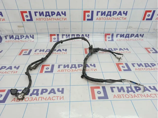 Клемма аккумулятора плюс Hyundai Solaris 91850-4L004