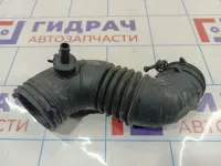 Патрубок воздушного фильтра Hyundai Solaris 28138-1R010