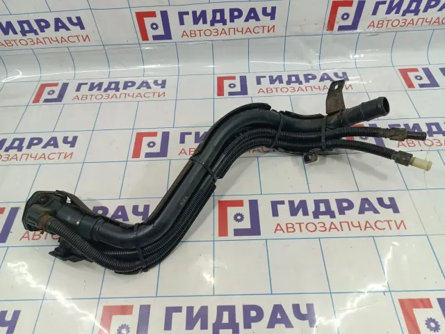 Горловина топливного бака Hyundai Solaris 31030-1R100