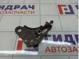 Кронштейн генератора Hyundai Solaris (RB) 37460-2B056