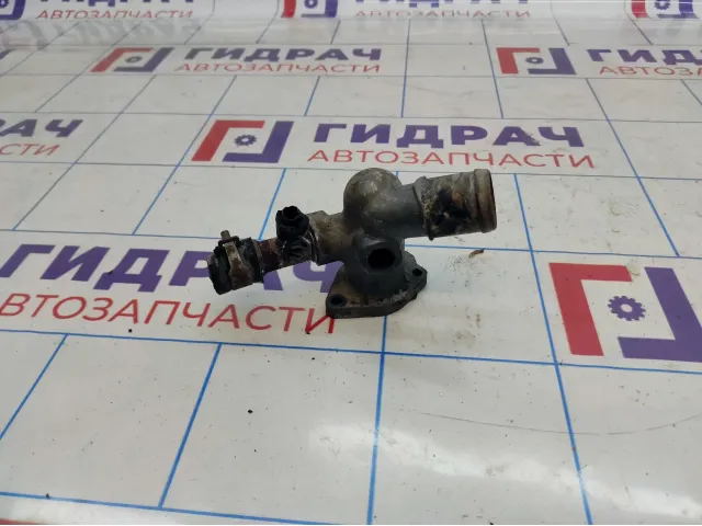 Фланец двигателя системы охлаждения Hyundai Solaris 25600-2B003