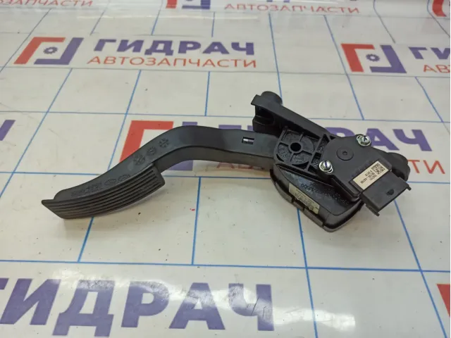 Педаль газа Hyundai Solaris 32700-1J600