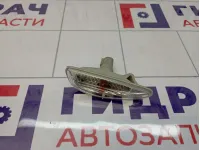 Повторитель на крыло правый Hyundai Solaris (RB) 92304-1R000