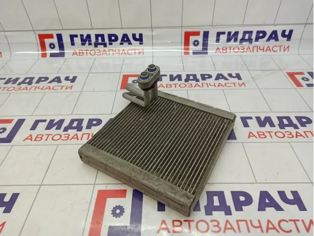 Испаритель кондиционера Hyundai Solaris 97139-4L010