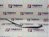 Поводок стеклоочистителя передний правый Hyundai Solaris (RB) 98320-1R000