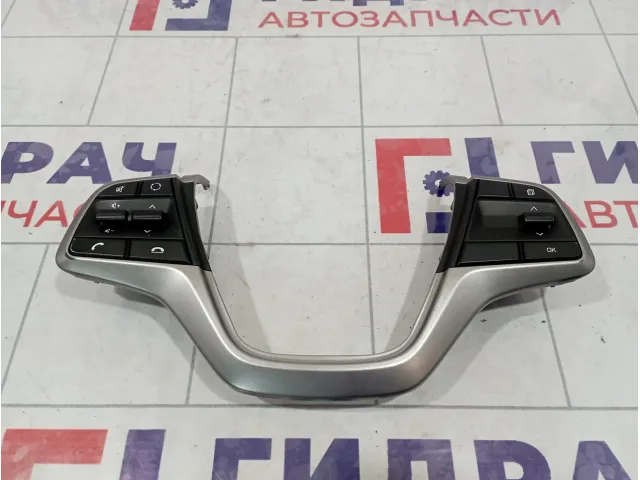 Блок кнопок в рулевое колесо Hyundai Solaris 96700-H5600