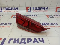 Фонарь задний внутренний левый Hyundai Solaris 92403-H5000