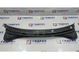 Решетка стеклоочистителя Hyundai Solaris 2 86150-H5000. Дефект.