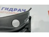 Решетка стеклоочистителя Hyundai Solaris 2 86150-H5000. Дефект.