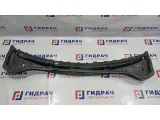 Решетка стеклоочистителя Hyundai Solaris 2 86150-H5000. Дефект.