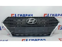 Решетка радиатора Hyundai Solaris 2 86351-H5000. Трещины.