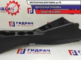 Консоль Hyundai Solaris 2 84611-H5000-TRY. Дефект.