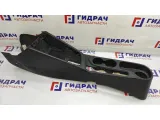 Консоль Hyundai Solaris 2 84611-H5000-TRY. Дефект.