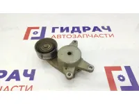 Ролик руч.ремня с кронштейном Hyundai Solaris 2 25281-04600.