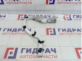 Петля крышки багажника левая Hyundai Solaris 79210-H5000