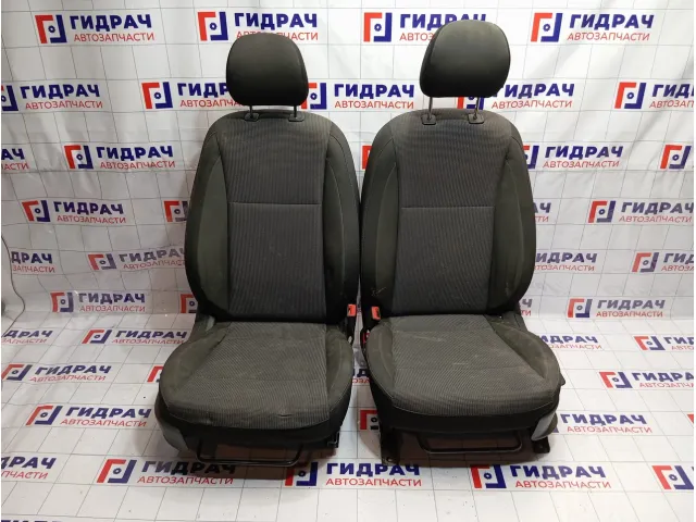 Комплект сидений Hyundai Solaris