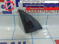 Угловая накладка на переднюю левую дверь Hyundai Solaris 2 .