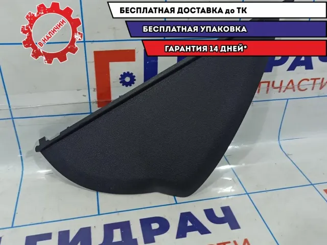 Накладка на торпедо правая Hyundai Solaris 2 84780-H5000-TRY.