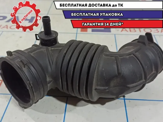 Патрубок воздушного фильтра Hyundai Solaris 2 28140-H5200.