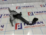 Педаль тормоза Hyundai Solaris 2 32800-H8100.