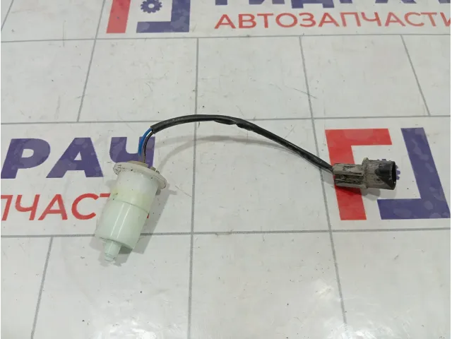 Датчик уровня в бачок омывателя Hyundai Solaris 98520C0000