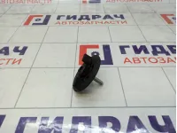 Болт крепления запасного колеса Hyundai Solaris 6285020